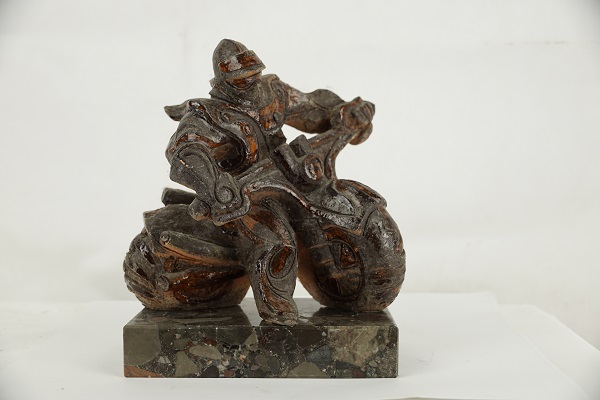 Shengeliya Alex “Virage”, ceramics, 27х23х28, 1985